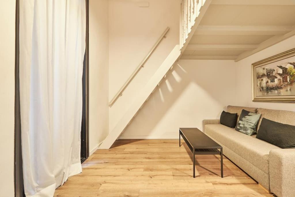 Apartamento Con Encanto En Sol - Madrid #A — Photos 2